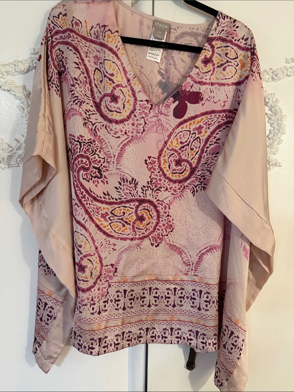 Chico's Pink Paisley V-Neck Kimono Topper with Gold Accents